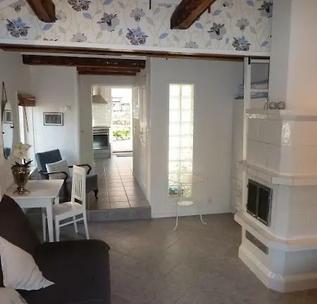 Lintulan Pikkukodit Apartment Naantali